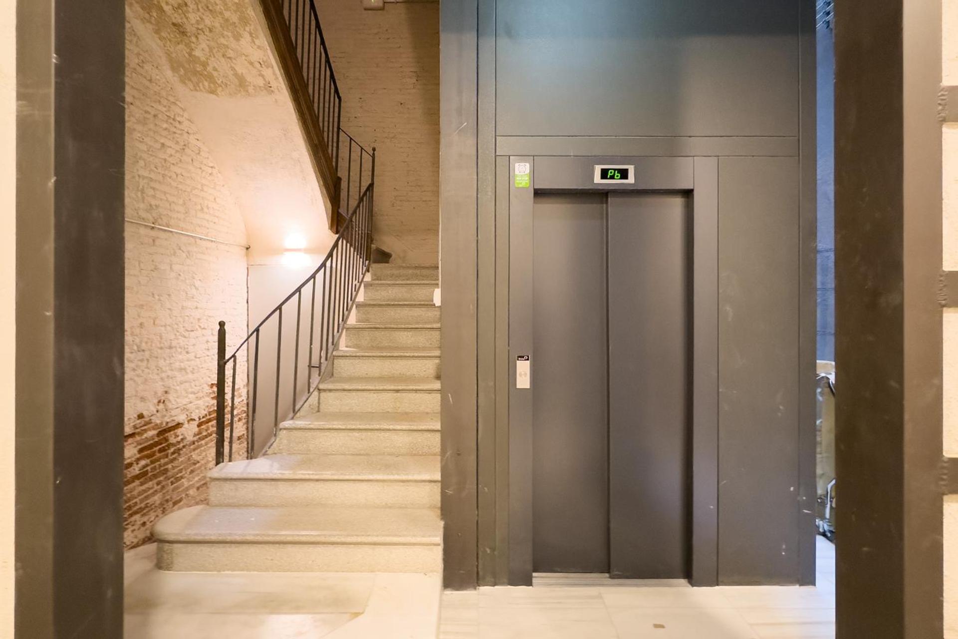 Unique Living Born Apartments & Studios Barcelona Buitenkant foto